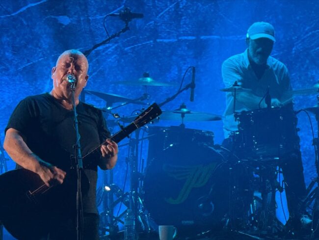 Pixies live in Seattle, WA