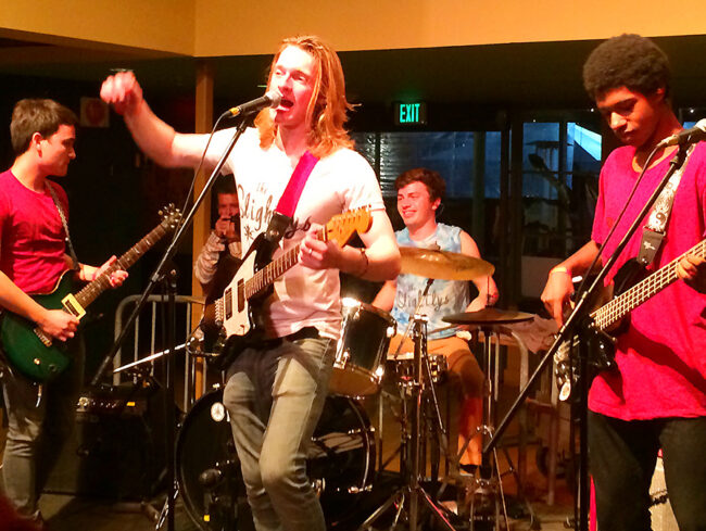 The Slightlys (featuring Finneas) live in Santa Monica, CA