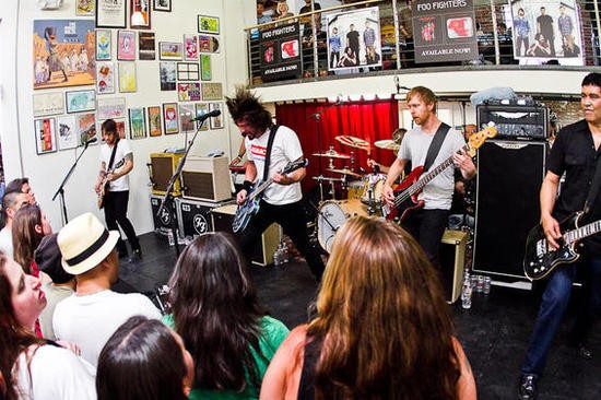 Foo Fighters live in Long Beach, CA